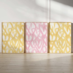 Conjunto de arte de pared rosa y amarillo de 3 impresiones - Conjunto de carteles abstractos rosas y amarillos para habitación de niñas - Conjunto de 3 impresiones amarillas rosas - Arte de pared del corazón