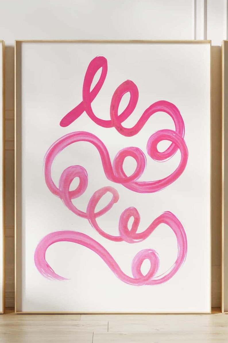K&ouml;nnte beinhalten: Abstrakter Kunstdruck mit einem pinkfarbenen, wirbelnden Design auf wei&szlig;em Hintergrund. Das Design &auml;hnelt einer Reihe von Schleifen und Kurven.