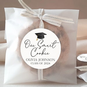 Ein Smart Cookie Aufkleber, benutzerdefinierte Abschlussfeier Mitbringsel Aufkleber, Grad Abschlussklasse von 2024 Aufkleber, personalisierte Abschlussfeier Mitbringsel Aufkleber