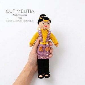 Cut Meutia Aceh Amigurumi Crochet Doll Pattern, Traditional Indonesian Ethnic PDF (Digital Download)