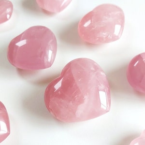 Corazones de cristal de cuarzo rosa de MUY alta calidad / Diferentes tamaños, ¡color jugoso muy rosado!