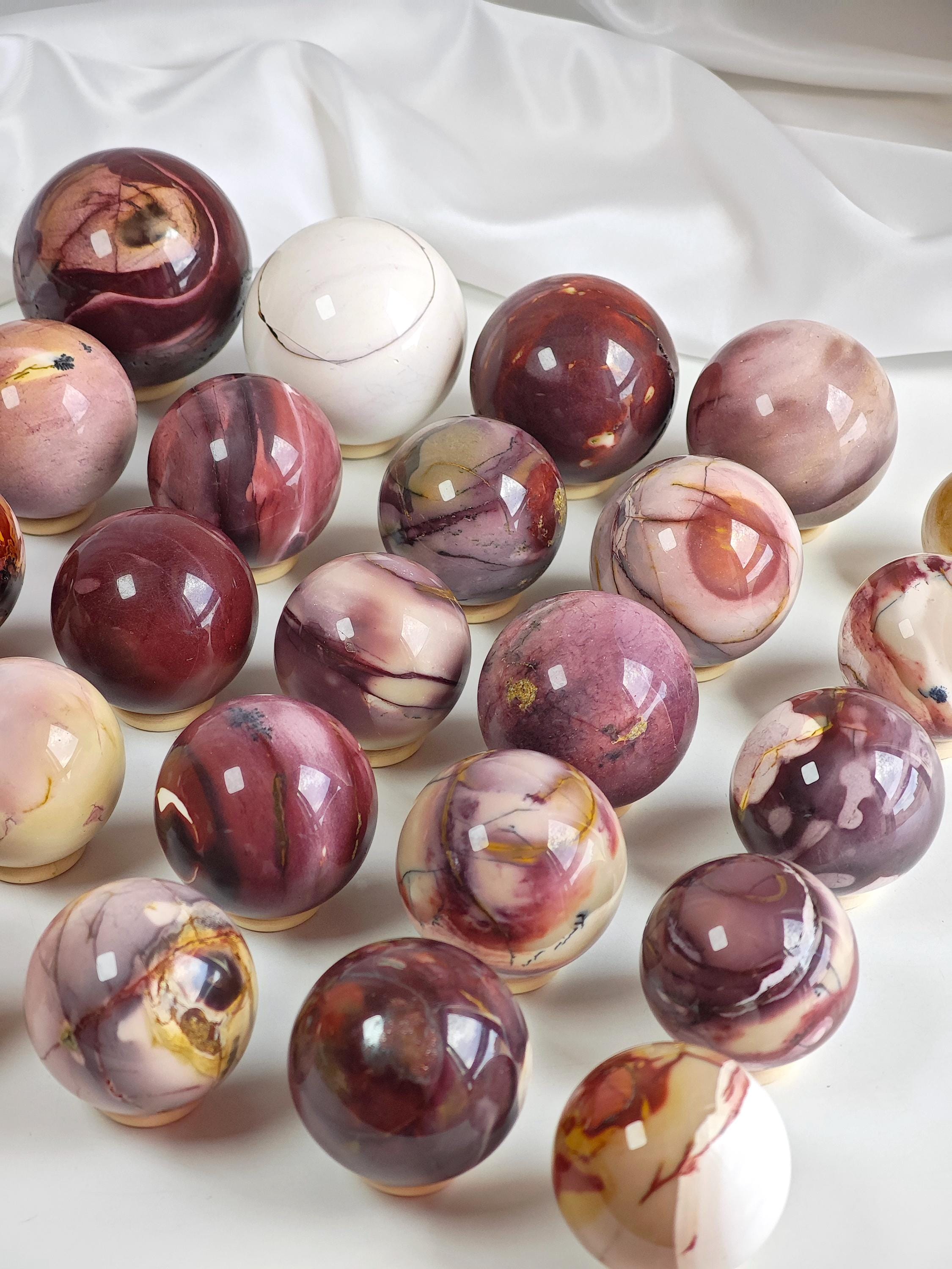 Mookaite jasper sphere - Etsy 日本