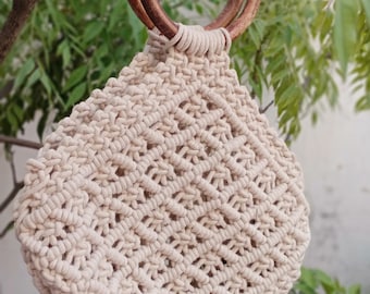 Macrame hand bag