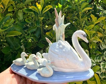 LLADRO 5722 Follow Me Swan Porcelain MINT Spain Collectible Figurine Vintage
