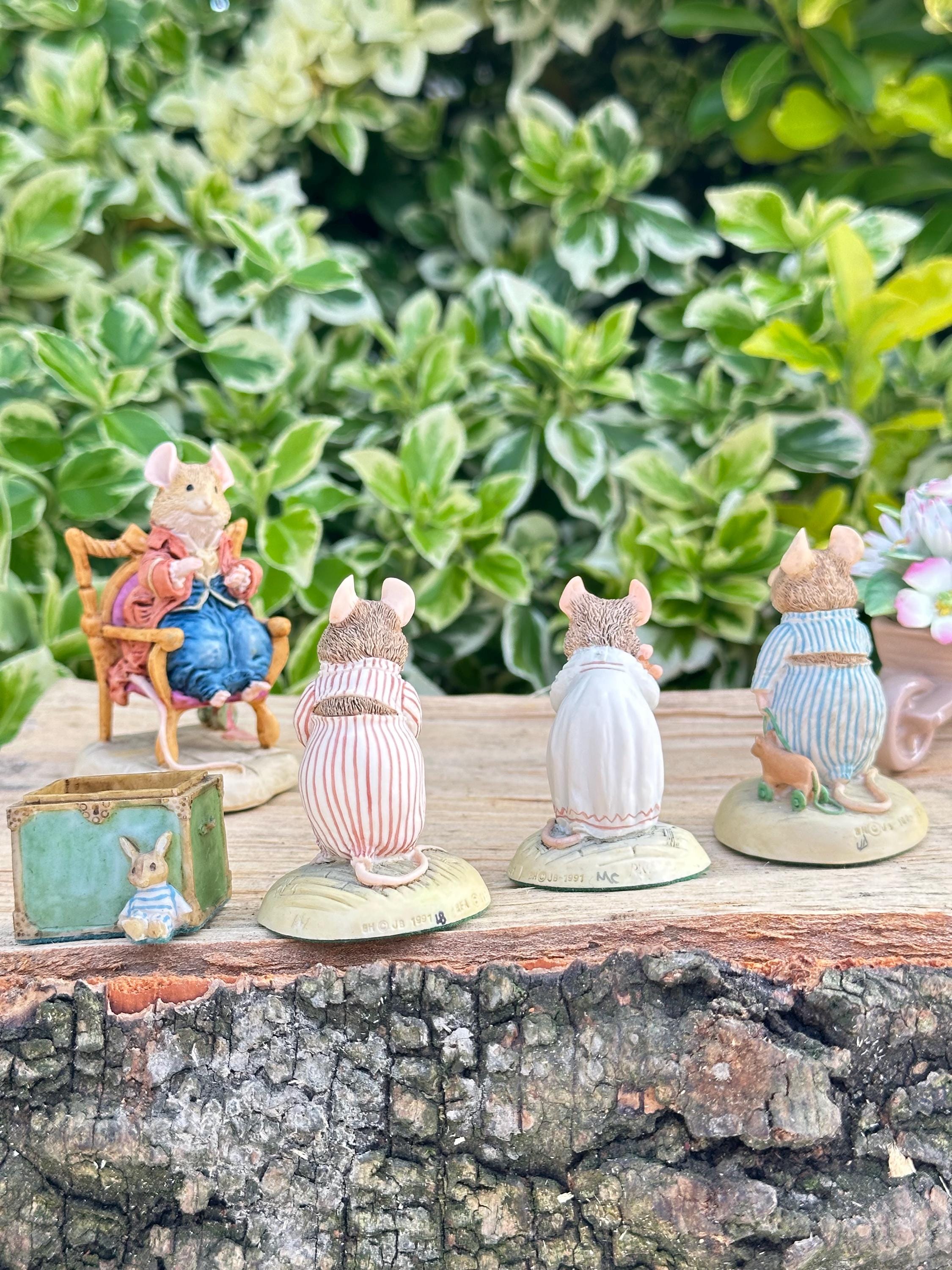 Brambly Hedge Mouse Figurines by Border Fine Arts - Jill Barklem
