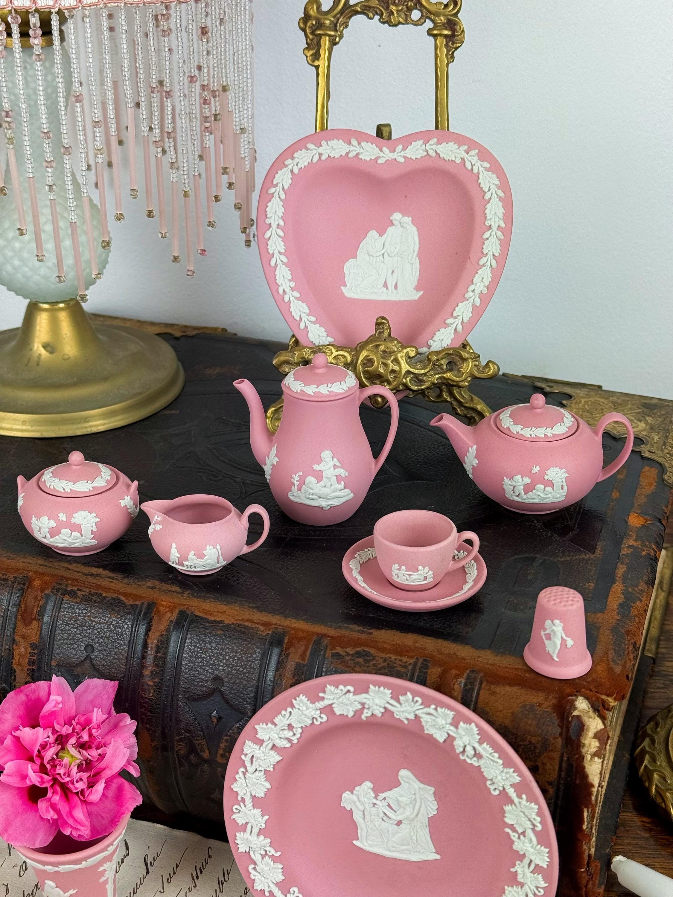 希少なウェッジウッド ピンクジャスパーウェア ミニチュアティー