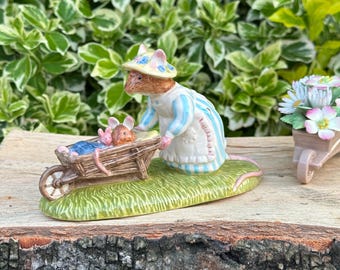Royal Doulton Brambly Hedge "Heading Home" Figurine