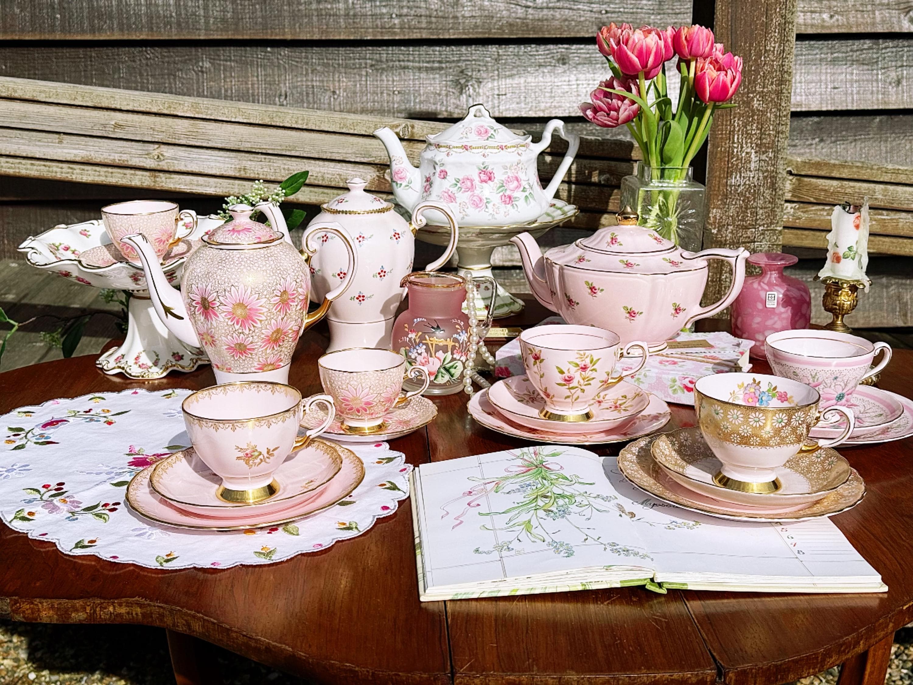 Vintage Teapots Tuscan - Etsy