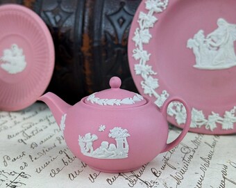 希少なウェッジウッド ジャスパー ピンク ミニチュア ティー