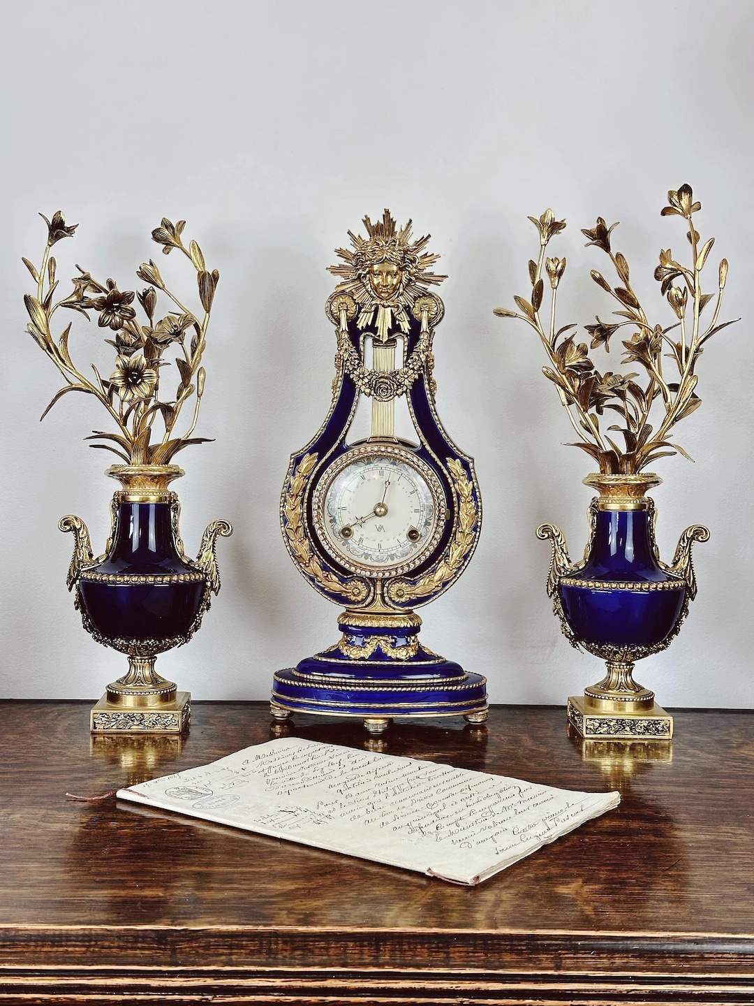 V&A Franklin Mint Maria Antoinette Clock With Garnature Set Royal