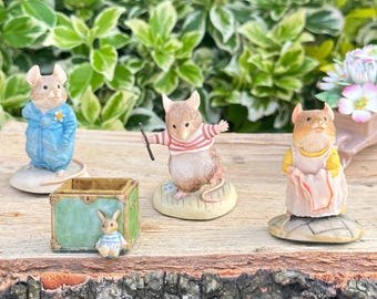 Brambly Hedge Figurine: Wilfred Jigging, Primrose, Pageboy - Border Fine Arts