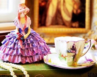 RARE Royal Doulton Figurine Chloe HN1479 1931-1940 Vintage / Shelly Queen Anne Cup&Saucer Purple