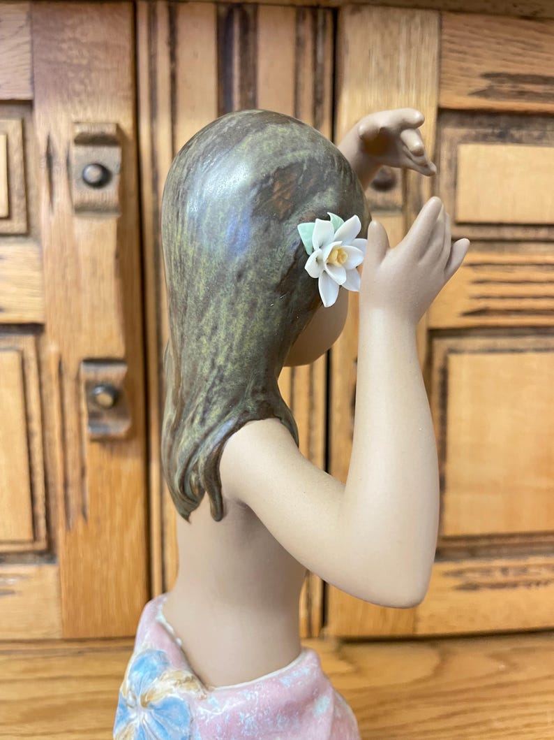 Lladro Tropical Flower Figurine - Thumbnail 4