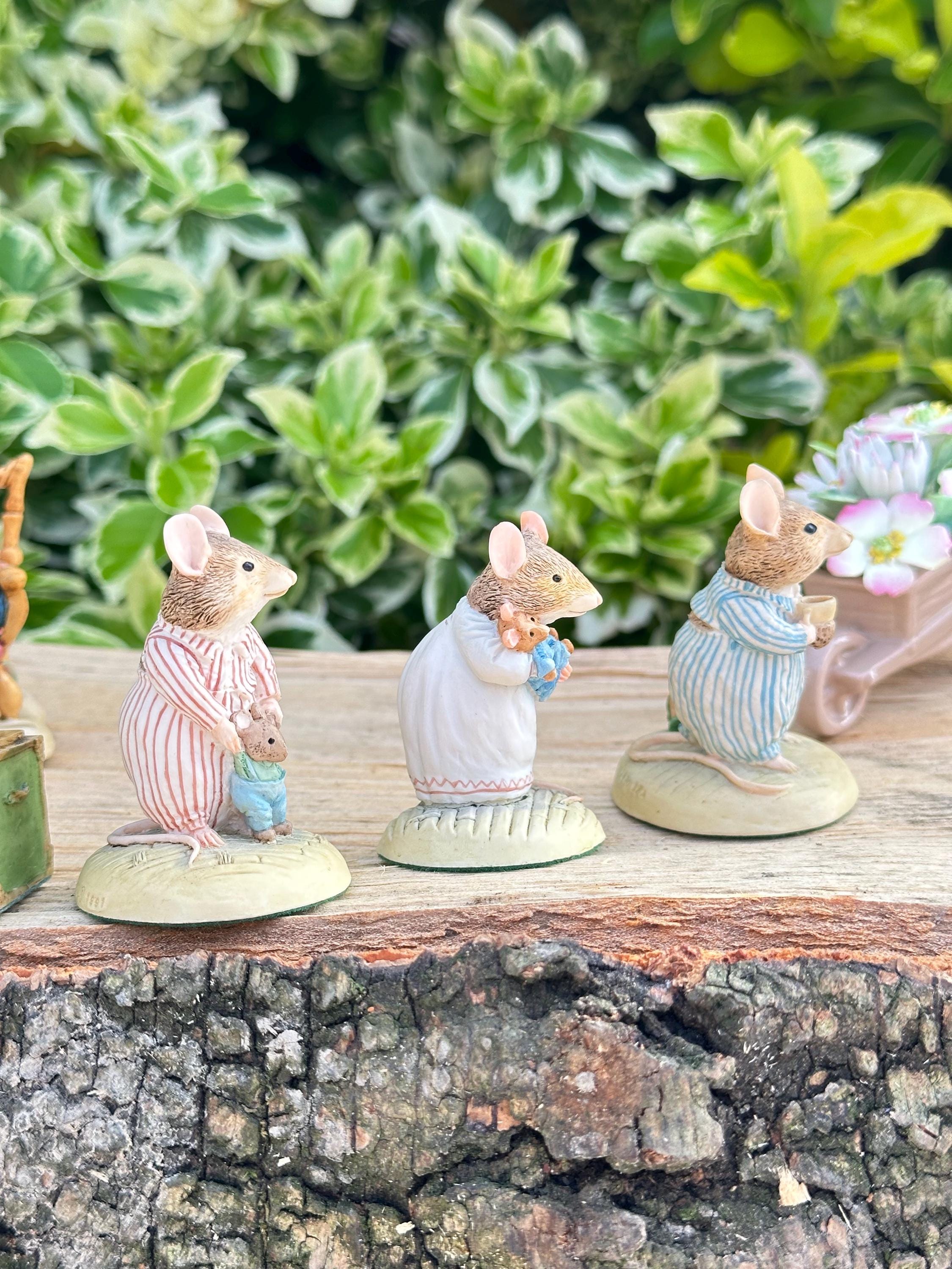 Brambly Hedge Mouse Figurines by Jill Barklem - Border Fine Arts