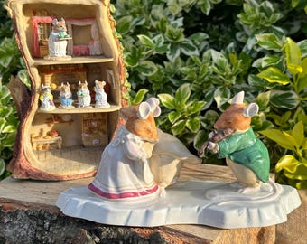 Royal Doulton Brambly Hedge 'The Ice Ball' Figurine