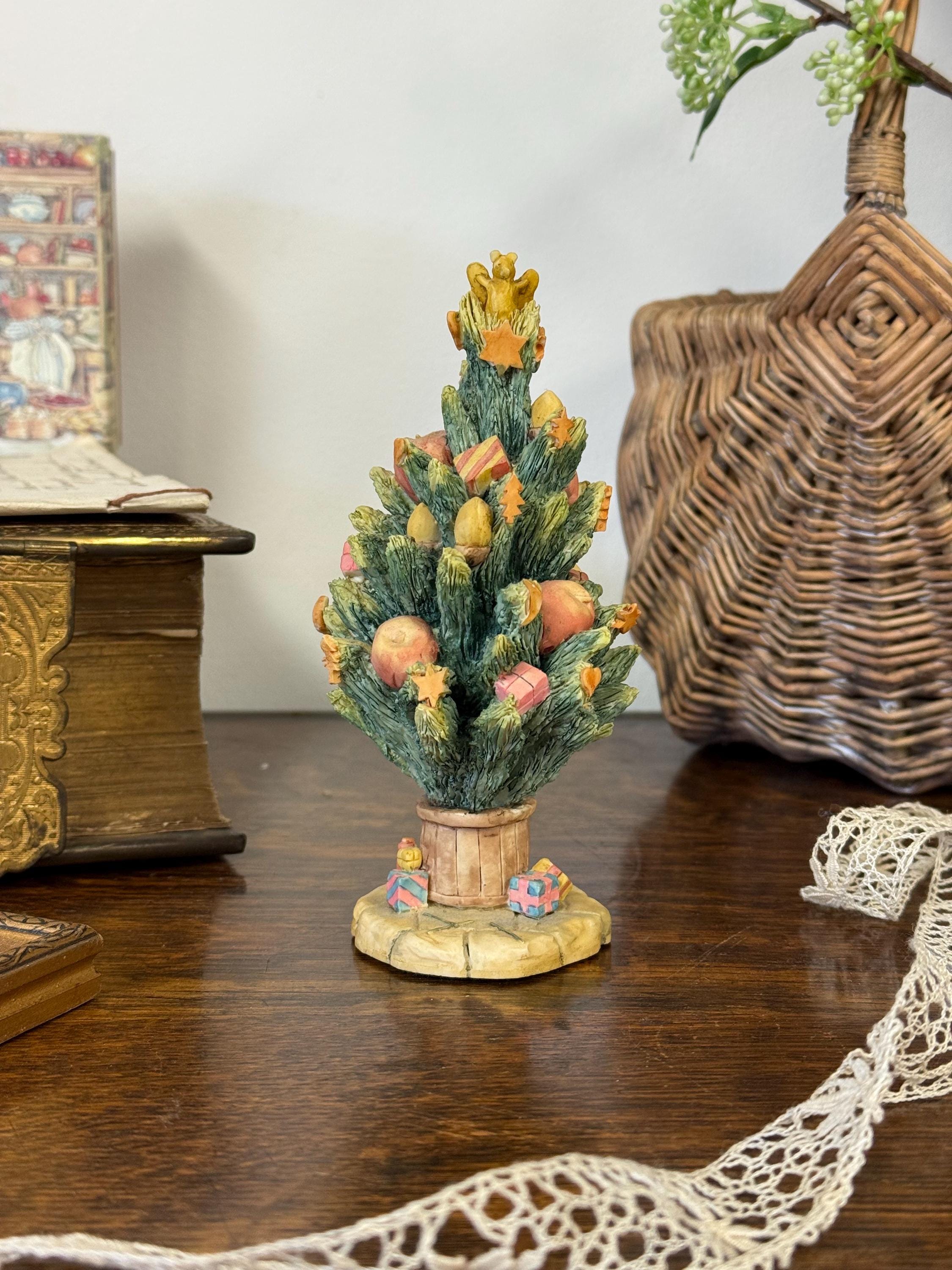 Brambly Hedge Christmas Tree BH23, Border Fine Arts. Gift for Her