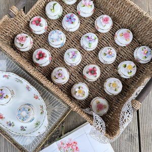 ROYAL ALBERT Flower of the Month Series Trinket/Jewelry Boxes Jan-Jun Perfect