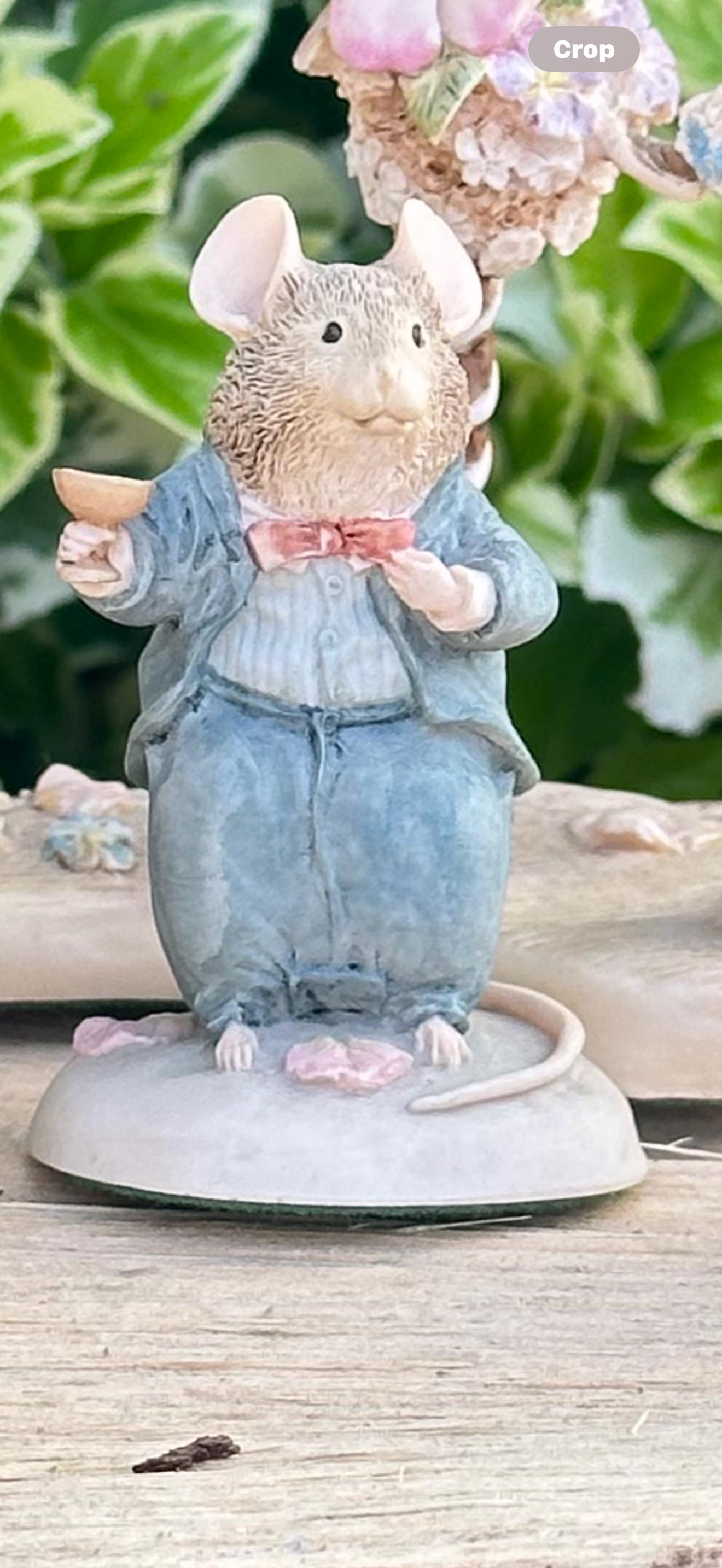 Brambly Hedge Wedding Figurine Set: Border Fine Arts, Royal