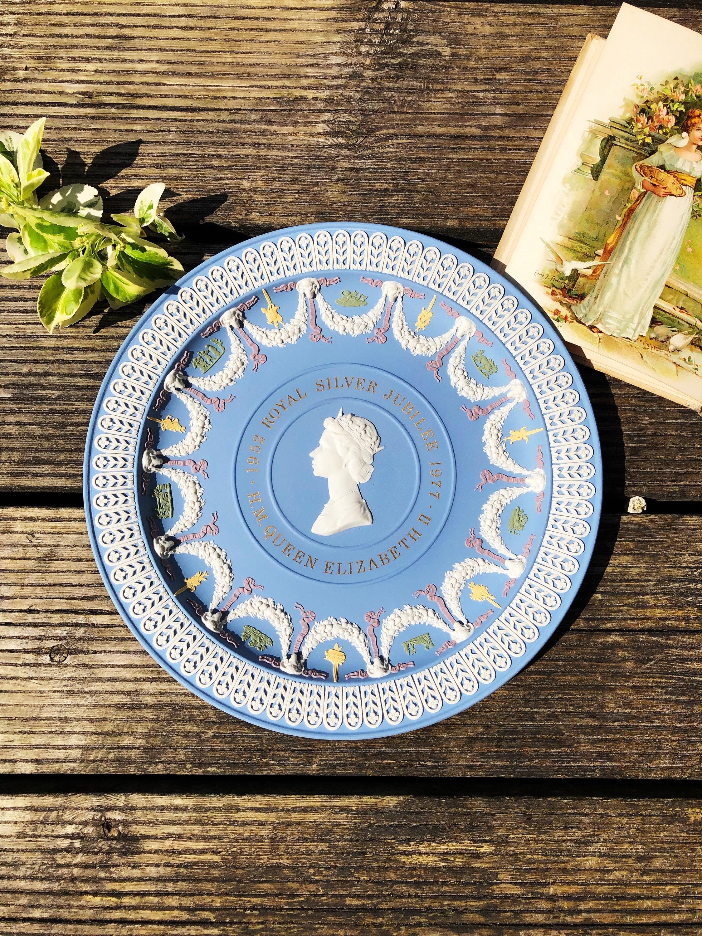 ウェッジウッド ジャスパーウェア シルバー ジュビリー プレート 5