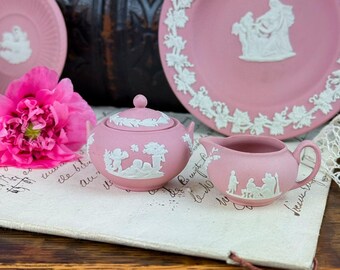  - 希少　ウェッジウッド　ジャスパーピンク　ミニチュティーセット　コーヒーセット 希少なウェッジウッド ジャスパー ピンク ミニチュア ティー