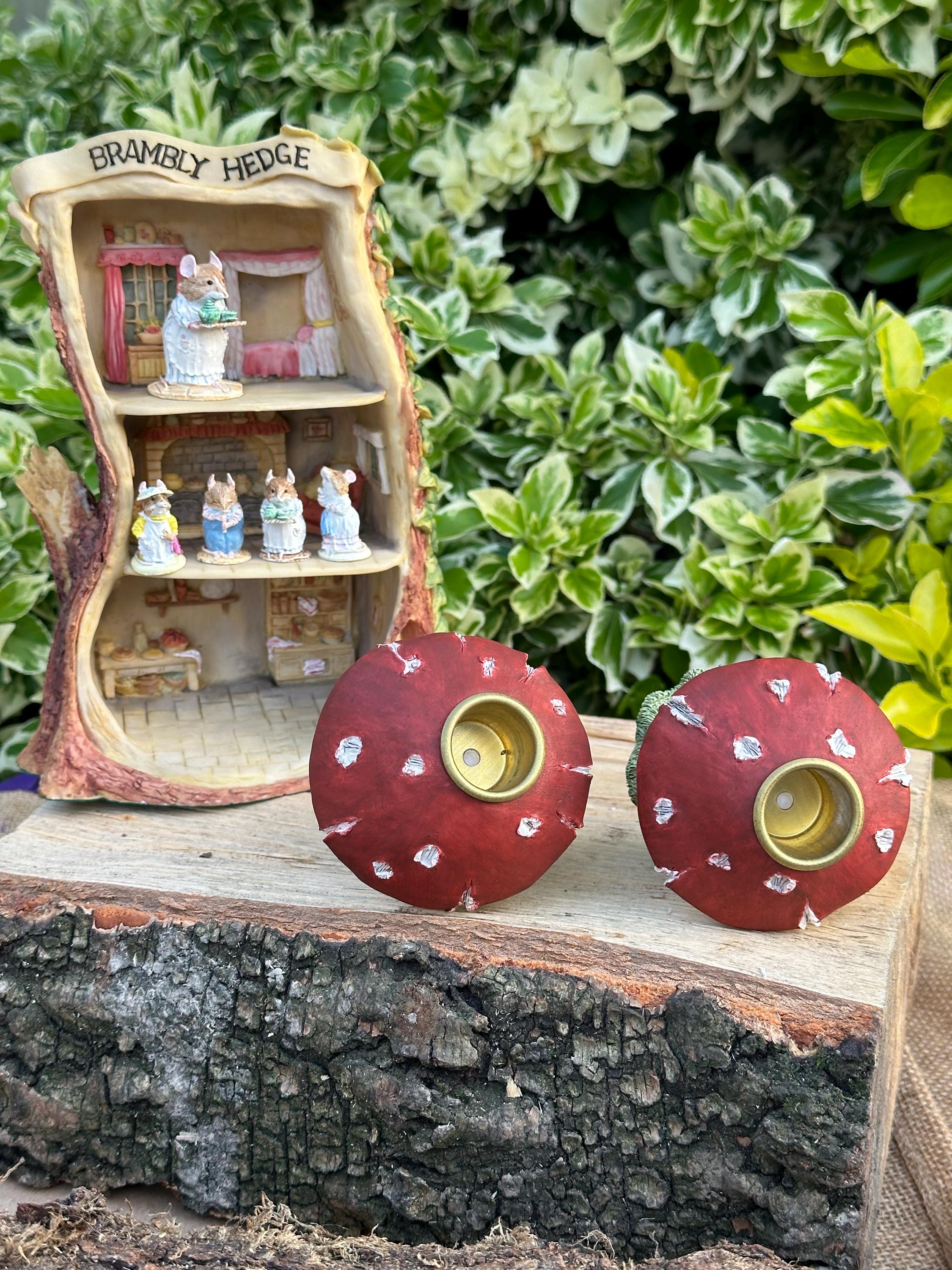 ミニチュアトイチェスト ウィフレッド ブランブリーヘッジ エネスコ Rare Brambly Hedge Figurine Set – Enesco Wilfred & Primrose