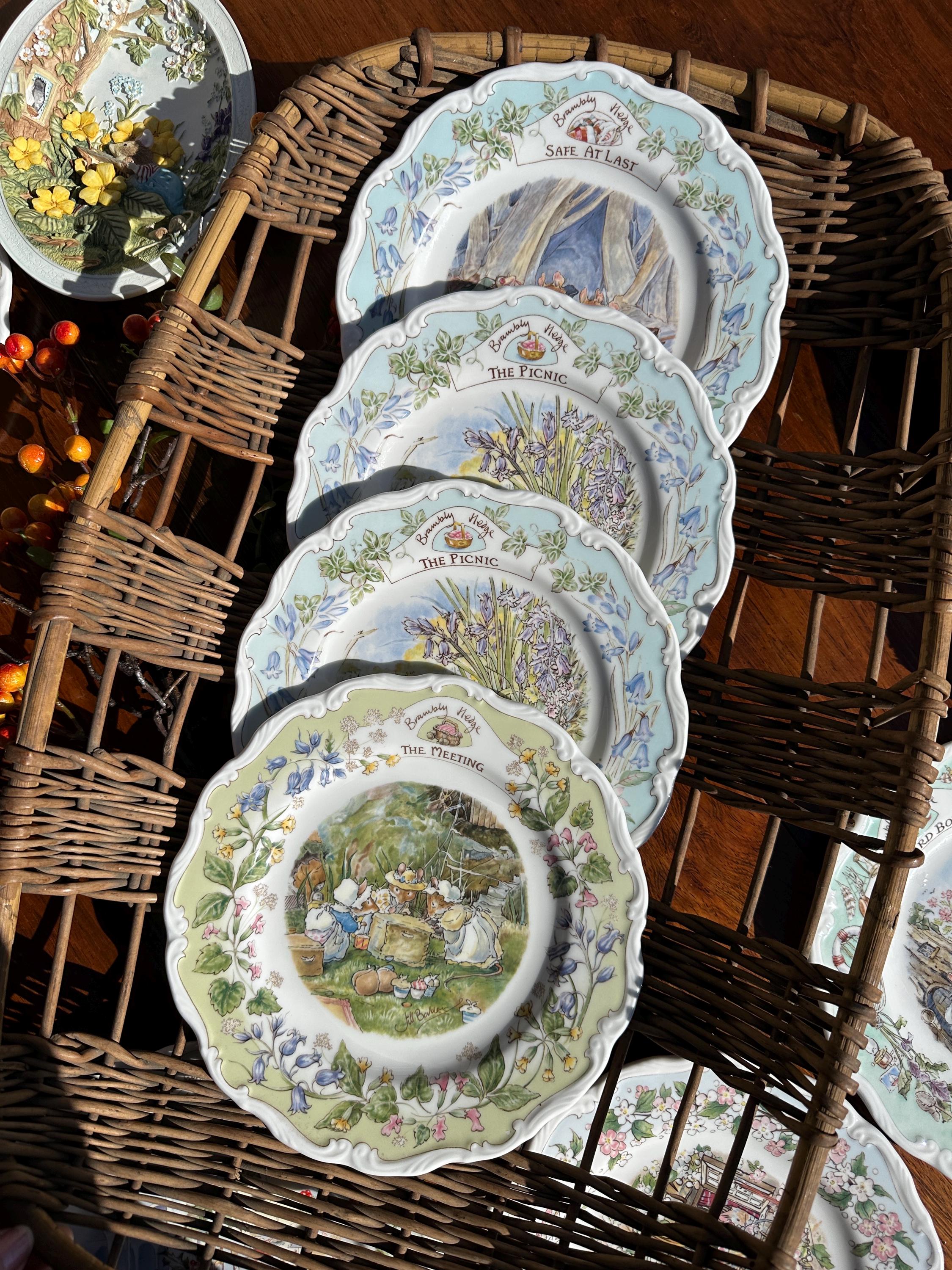 The Outing プレート ブランブリーヘッジ 口イヤルドルトン 飾り