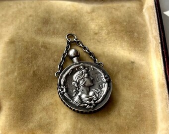 Art Nouveau figural SCENT BOTTLE PENDANT Chester marked sterling silver, exceptional antique