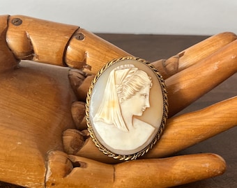 Vintage CAMEO beautifully carved large veiled female portrait cameo brooch, yellow metal frame