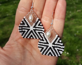 Beautiful Miyuki Natural Pearl and Beaded Earrings,Silver Woven Beaded Earrings,Pearl on earring