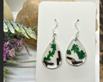Woodsy Teardrop Resin Earrings with Tree Wood and Leaves – Handmade Nature-Inspired Jewelry