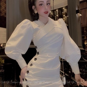 Fitted puff sleeve side buttons mini dress white size Small