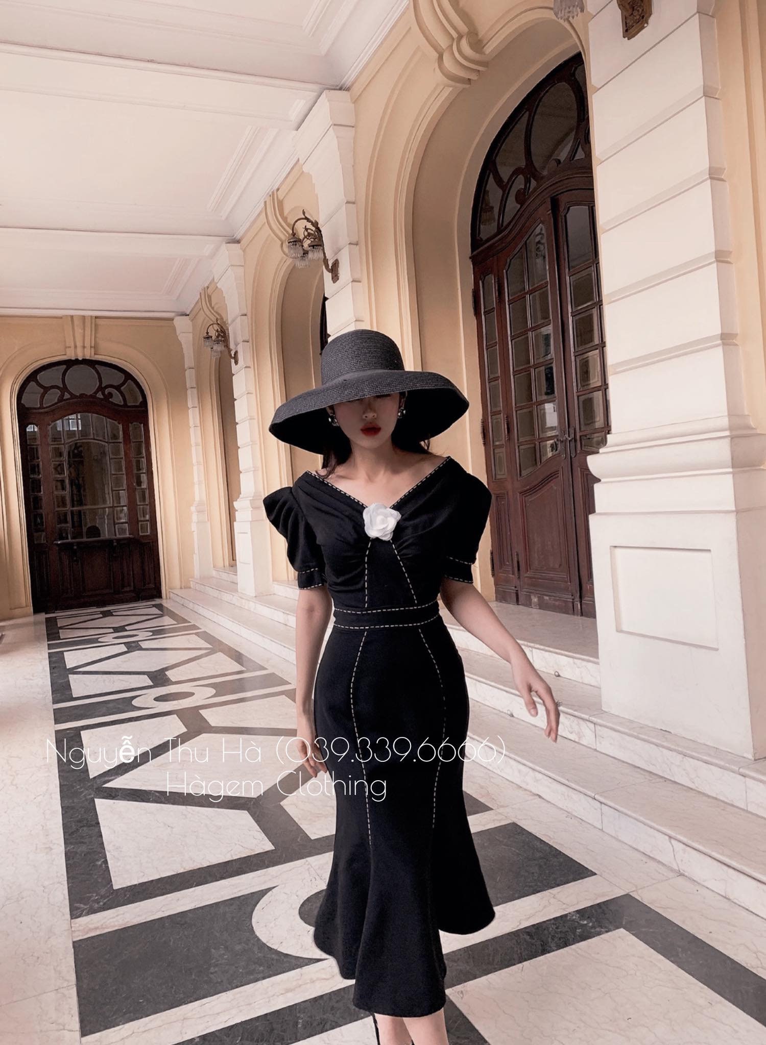 black dress puff sleeves midi Weyland Bodycon Midi Dress