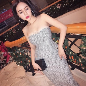 Tweed Midi Tube tailliertes figurbetontes Kleid Größe S