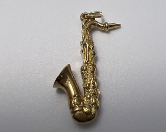 9ct Gold Saxophon Anhänger