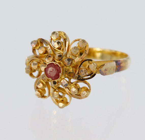 18ct Gold Indian Ring - Gem