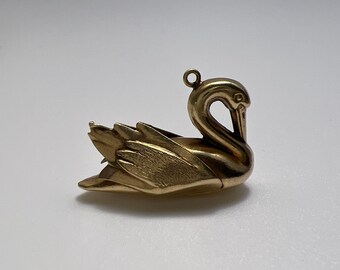 SOLID 9ct YELLOW GOLD 3D DOVE BIRD with LETTER MESSENGER Charm/Pendant SOLID 9ct YELLOW GOLD 3D DOVE BIRD with LETTER MESSENGER Charm/Pendant