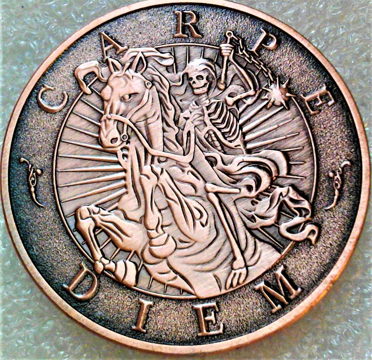 Philosophy Gift Coin Memento Mori Carpe Diem Challenge Coin - Motivational  Life & Death Reminder Coin For Daily Inspiration Memento Mori Challenge Coin