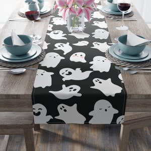 Ghost Table runner, Halloween Table Runner, Ghost Table Decor, Halloween Decor, Halloween Gifts, Ghost Table Runner, Halloween Table Decor