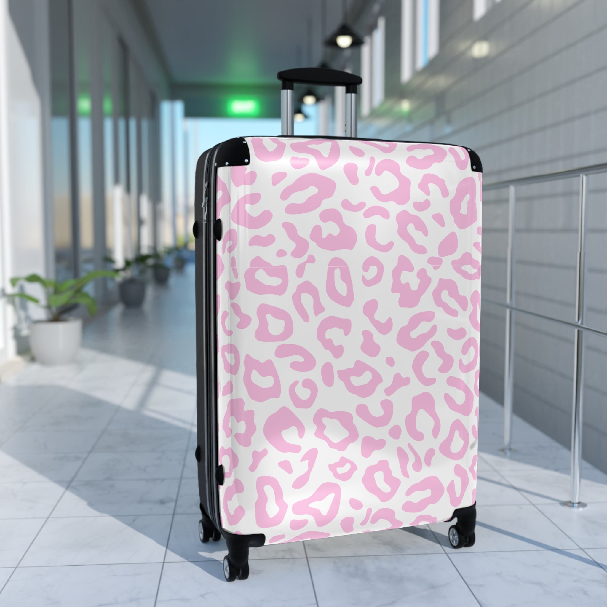 The Personalised Leopard Print Suitcase - Pink Edition – NIEVUS