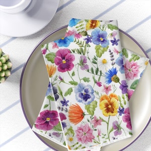 Floral Napkins, Spring Napkins, Flower Napkins, Housewarming Gift, Purple Floral Napkins, Blue Napkins, Summer Napkins, Floral Table Decor