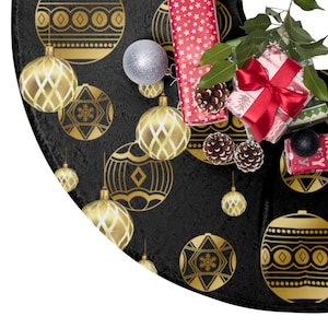 Christmas Tree Skirts, Gold Ornament Tree Skirt, Black Tree Skirt, Christmas Decor, Holiday Tree Skirt, Gold Christmas Decor, Christmas Gift