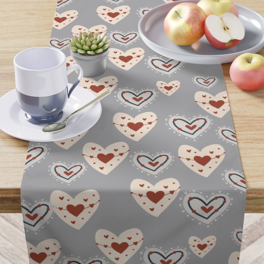 Valentines Table Runner / Heart Table Runner / Valentines Day Decor ...