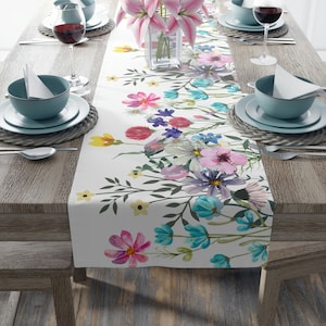 Wildflower Table Runner, Summer Table Runner, Flower Table Decor, Floral Kitchen Decor, Flower Print, Summer Table Decor, Housewarming Gift