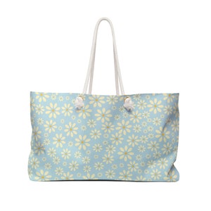 Daisy Travel Bag, Weekender Bag, Summer Travel Bag, Womens Floral Bag, Daisy Overnight Bag, Light Blue Tote Bag, Daisy Tote Bag, Travel Gift