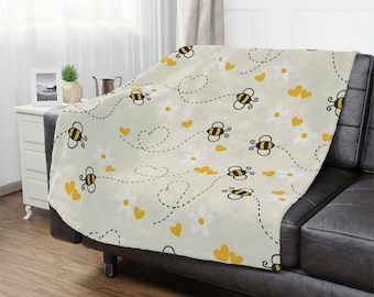 Honey Bee Blanket, Bee Decor, Summer Blanket, Bee Gifts, Housewarming Gift, Daisy Blanket, Bumble Bee Decor