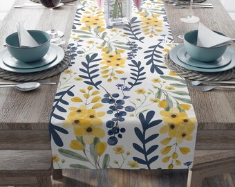 Camino de mesa azul marino, camino de mesa floral, decoración de mesa con flores amarillas, camino de mesa azul, camino de mesa de verano, decoración de mesa floral