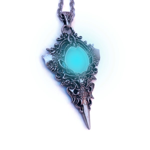 Elven Necklace - Witch Jewelry - Magic Pendant - Glow Necklaces