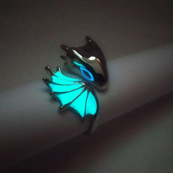 Dragon Head Ring - Luminous Glow in the Dark Dragon Ring - Pet Dragon - Glow Rings - Dragon Jewelry