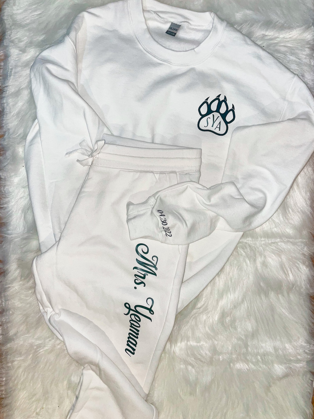 Bride/bridal Party Sweatsuit Jogger Set Custom Bride Jogger Etsy