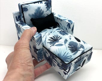 1/6 Scale Handmade Dollhouse Furniture OOAK:  Whisper Song Mini Chaise